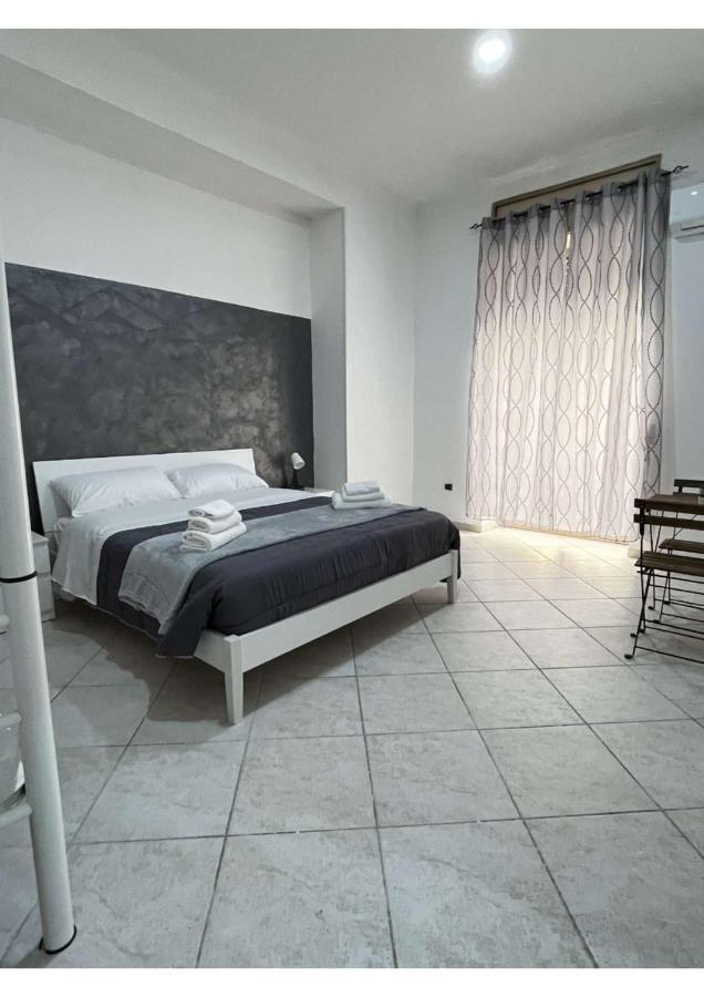 La Svolta Rooms 那不勒斯 外观 照片