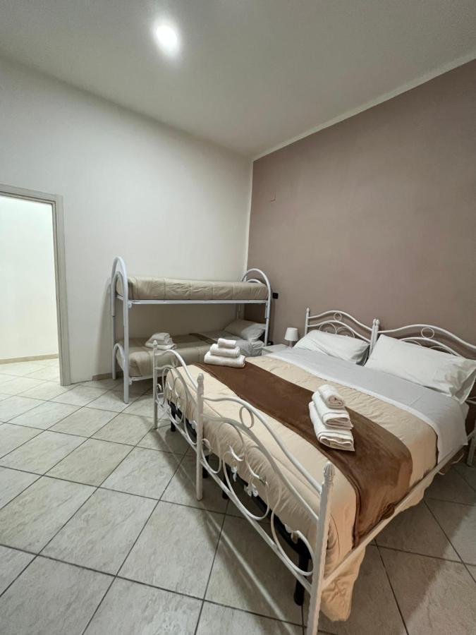 La Svolta Rooms 那不勒斯 外观 照片