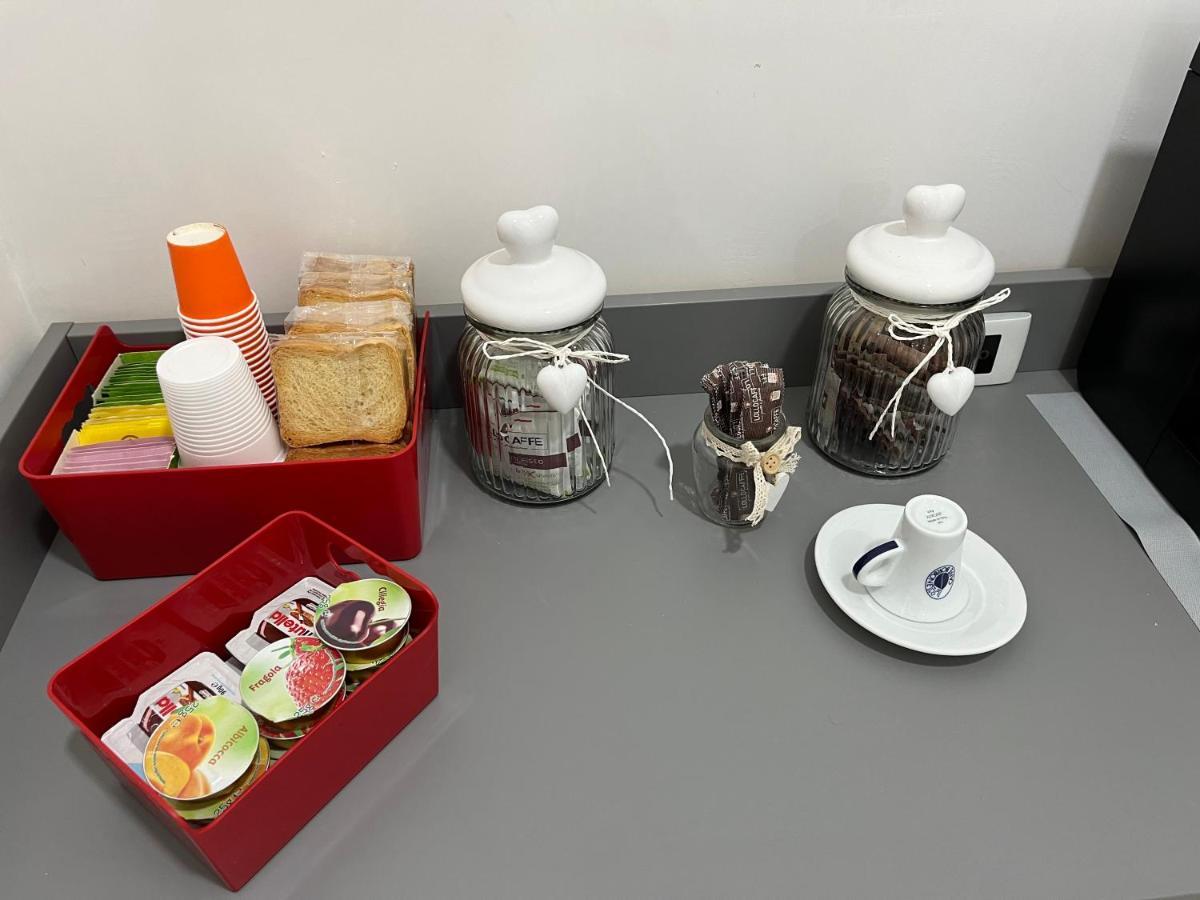 La Svolta Rooms 那不勒斯 外观 照片